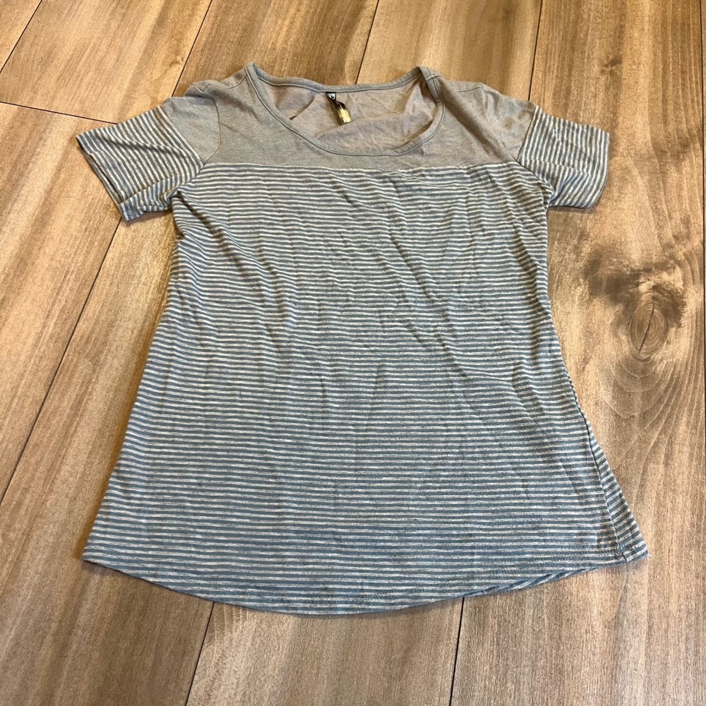 KUHL Women Grey Blue Striped‎ Short Sleeve T-Shirt XS Crew Neck Bin J-17